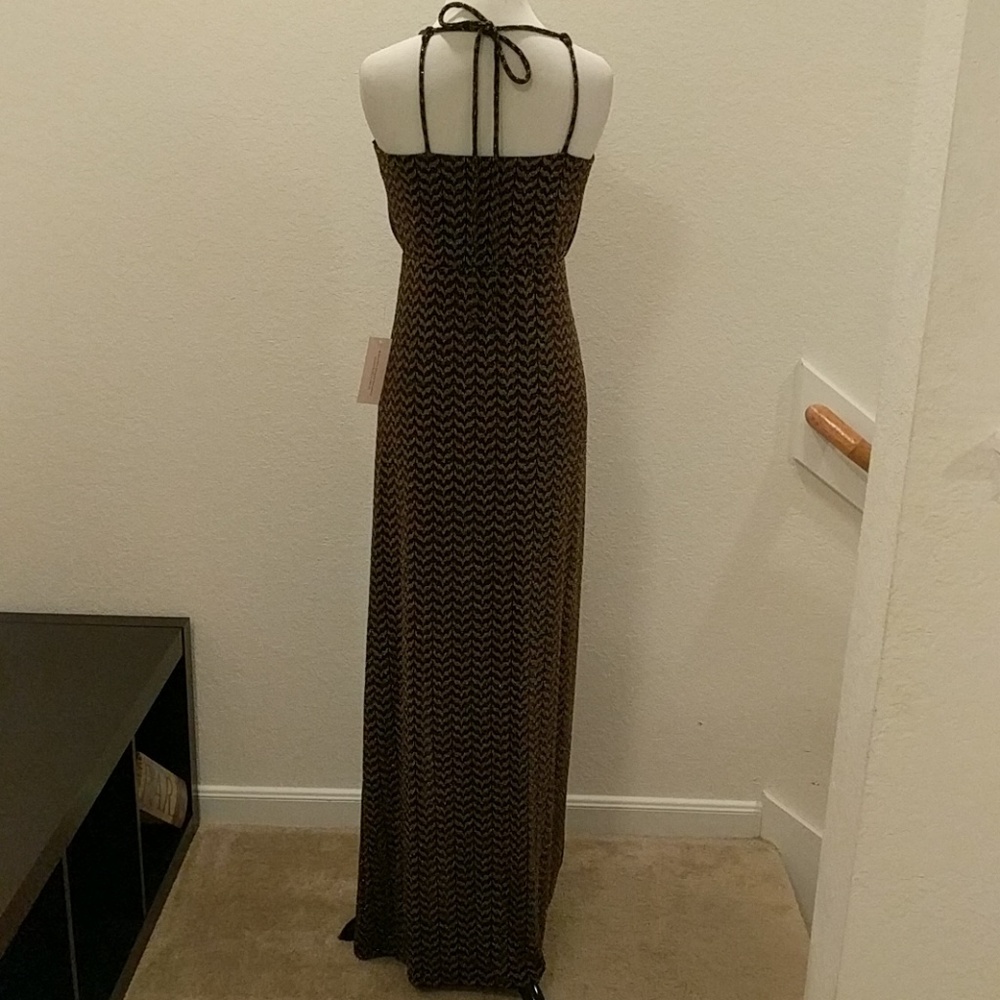 Dress - Picture 2 of 6